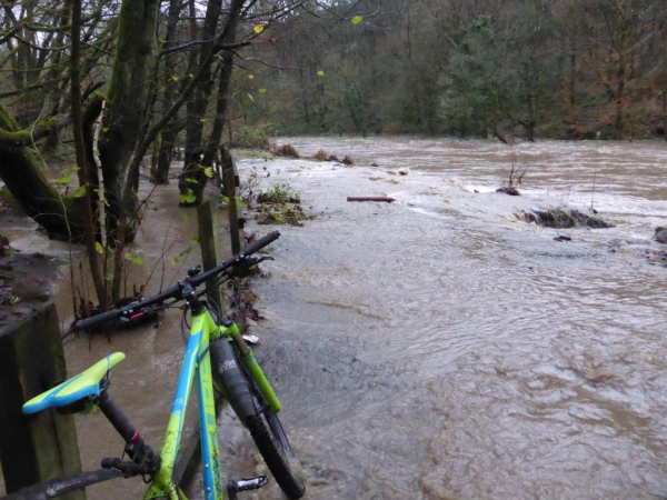 Boxing Day Floods -
14-Leisure-04-Events-009-Floods
Keywords: 2015