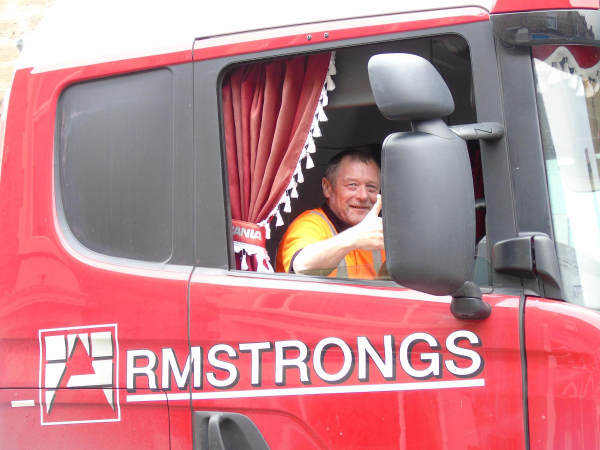 Heavy?lorry on Bridge?Street
17-Buildings and the Urban Environment-05-Street Scenes-003-Bridge Street
Keywords: 2015