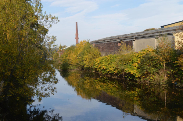 River Irwell taken from the Wharf 
17-Buildings and the Urban Environment-05-Street Scenes-021-Peel Brow area
Keywords: 2015