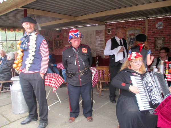 War Weekend , May Bank Holiday
14-Leisure-04-Events-003-1940s weekends
Keywords: 2015