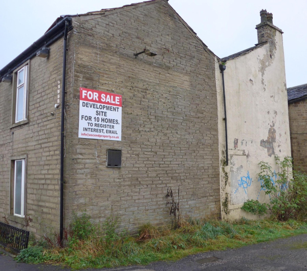 The Horse and Jockey, Market Street, Edenfield Development notice? Oct 16
17-Buildings and the Urban Environment-05-Street Scenes-011-Edenfield
Keywords: 2016