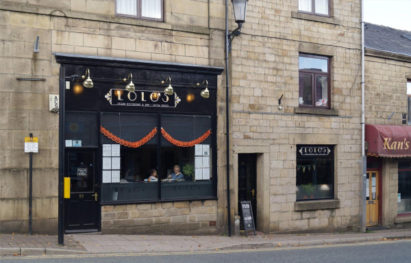 Lolo's, Bridge Street
17-Buildings and the Urban Environment-05-Street Scenes-003-Bridge Street
Keywords: 2016