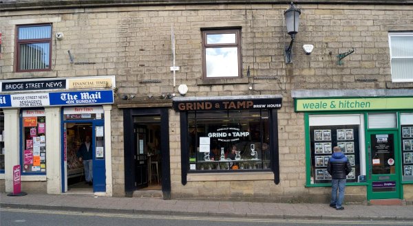 Grind & Tamp Brew House, Bridge St 
17-Buildings and the Urban Environment-05-Street Scenes-003-Bridge Street
Keywords: 2016