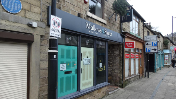 Mallows and Slater on Bolton Street
17-Buildings and the Urban Environment-05-Street Scenes-031 Bolton Street
Keywords: 2016