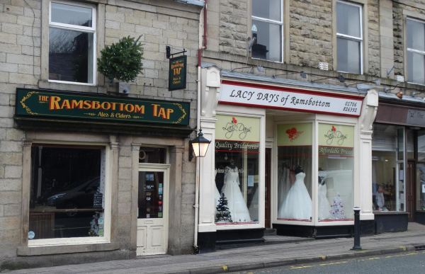 Ramsbottom Tap on Bolton Street
17-Buildings and the Urban Environment-05-Street Scenes-031 Bolton Street
Keywords: 2016