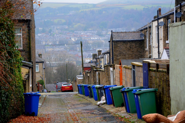 Peel Brow Bins Day 
17-Buildings and the Urban Environment-05-Street Scenes-021-Peel Brow area
Keywords: 2016