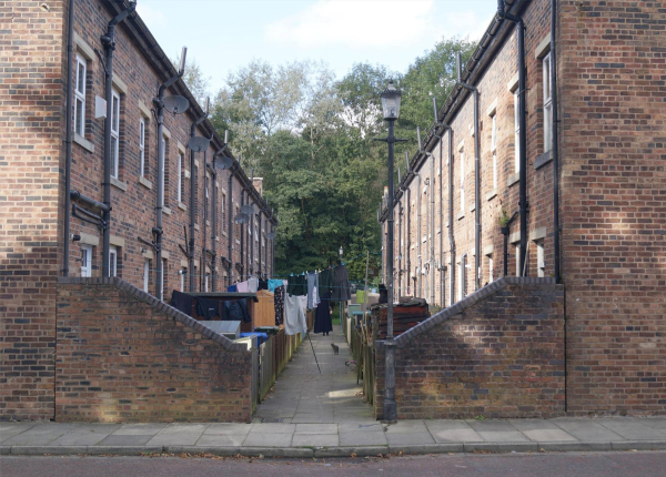 Back Holly/ Beech Street, Summerseat
17-Buildings and the Urban Environment-05-Street Scenes-028-Summerseat area
Keywords: 2016