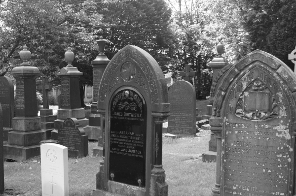 Ramsbottom Cemetery
17-Buildings and the Urban Environment-05-Street Scenes-007-Cemetery Road
Keywords: 2016