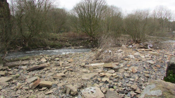 the River Irwell at Summerseat before the clean up 
17-Buildings and the Urban Environment-05-Street Scenes-028-Summerseat Area
Keywords: 2016