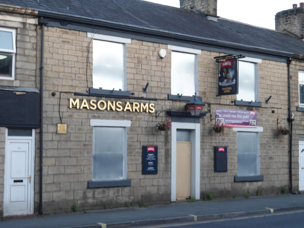 Mason Arms Boarded Up, Bolton Road West
14-Leisure-05-Pubs-018-Masons Arms then Holcombe Tap
Keywords: 2017