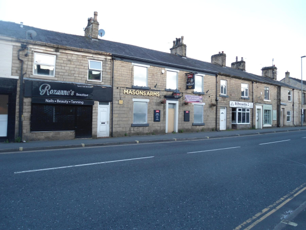 Masons Arms and Shops on Bolton Road West
14-Leisure-05-Pubs-018-Masons Arms then Holcombe Tap
Keywords: 2017