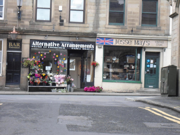 Shops at the bottom of Bridge Street
17-Buildings and the Urban Environment-05-Street Scenes-003-Bridge Street
Keywords: 2017