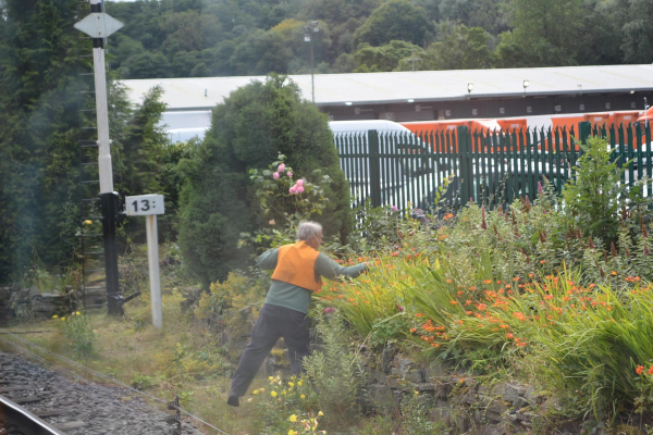  working at Ramsbottom Station 
16-Transport-03-Trains and Railways-000-General
Keywords: 2017