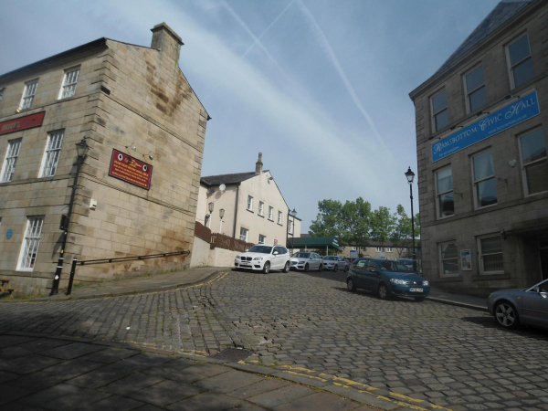 Grants Arms and Civic Hall
14-Leisure-05-Pubs-012-Grant Arms
Keywords: 2018