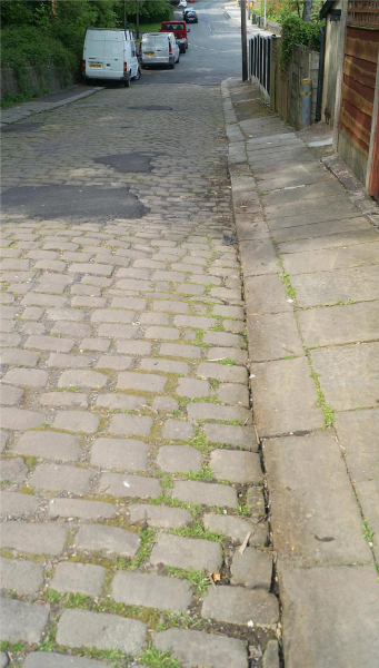 Road Setts  - unknown street
17-Buildings and the Urban Environment-05-Street Scenes-000-General
Keywords: 2018