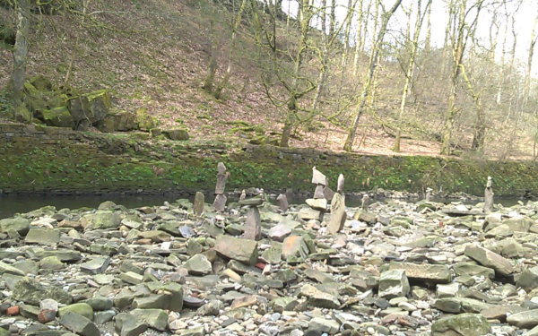 Stone Sculptures in the Gollinrod Gorge 
17-Buildings and the Urban Environment-05-Street Scenes-019-Nuttall area
Keywords: 2018