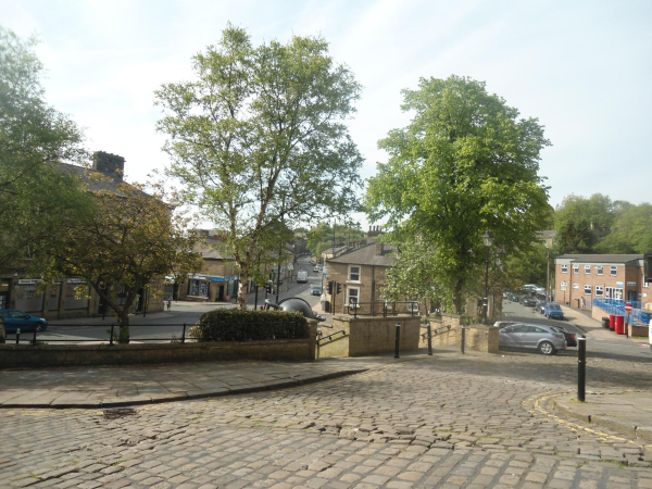 Bolton Street & Urn & Health Centre
17-Buildings and the Urban Environment-05-Street Scenes-031 Bolton Street
Keywords: 2018