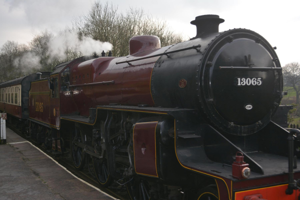 Summerseat station 
17-Buildings and the Urban Environment-05-Street Scenes-028-Summerseat Area
Keywords: 2018