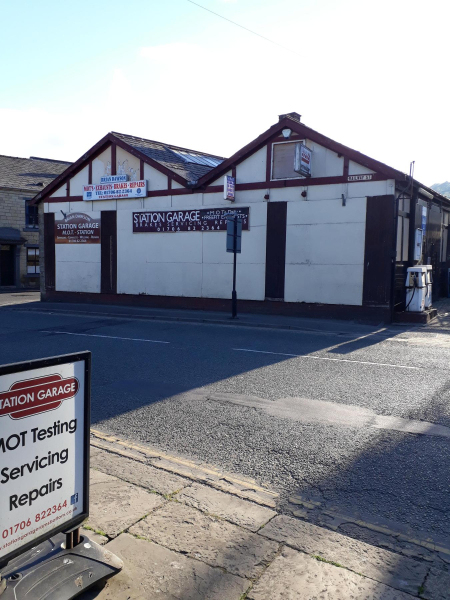 Station Garage Railway Street 
17-Buildings and the Urban Environment-05-Street Scenes-022-Railway Street
Keywords: 2019