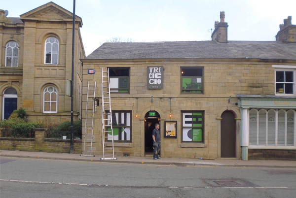 Front of Tre  Ciccio Restaurant, Market Place
17-Buildings and the Urban Environment-05-Street Scenes-017-Market Place
Keywords: 2019
