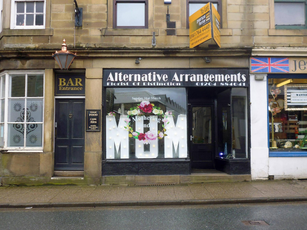 2019 03 17 14.30  Mothering Sunday Bridge St. .JPG
17-Buildings and the Urban Environment-05-Street Scenes-003-Bridge Street
Keywords: 2019