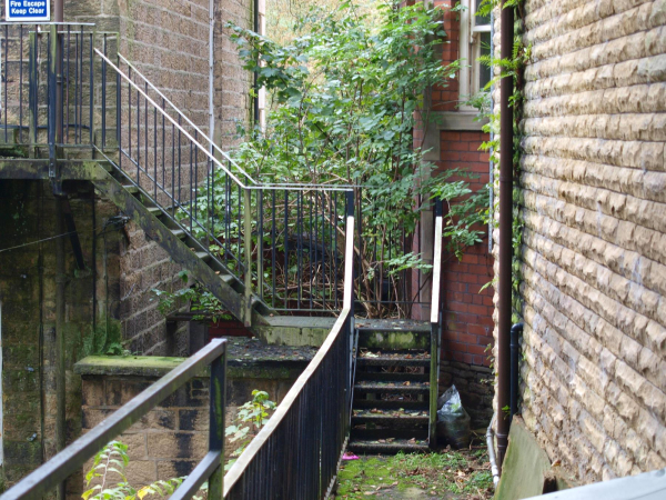 Back of Civic Buildings on Market Street
17-Buildings and the Urban Environment-05-Street Scenes-011-Edenfield
Keywords: 2019