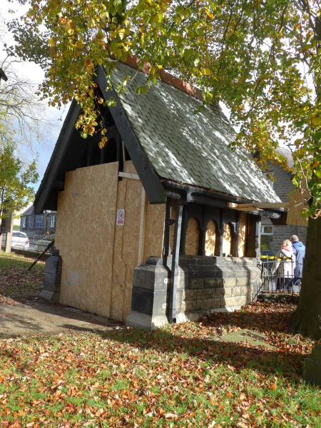 Lynch Gate at Edenfield Parish Church before and during repair 
06-Religion-01-Church Buildings-004-Church of England -  Edenfield Parish Church
Keywords: 2019