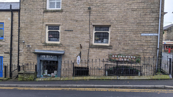 Enchanted Cave and My Treat Beauty Salon - Smithy Street, off Bolton Street
17-Buildings and the Urban Environment-05-Street Scenes-031 Bolton Street
Keywords: 2020