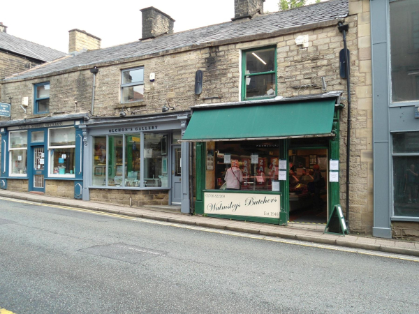 Walmsley's Butchers Bridge Street
17-Buildings and the Urban Environment-05-Street Scenes-003-Bridge Street
Keywords: 2020