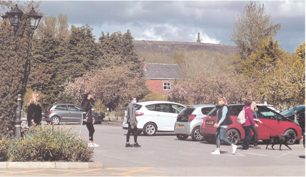 Summerseat Garden Centreshoppers with masks; Peel Tower in the background
17-Buildings and the Urban Environment-05-Street Scenes-028-Summerseat area
Keywords: 2021