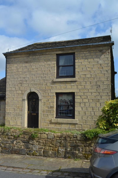 Higher Summerseat
17-Buildings and the Urban Environment-05-Street Scenes-028-Summerseat area
Keywords: 2021