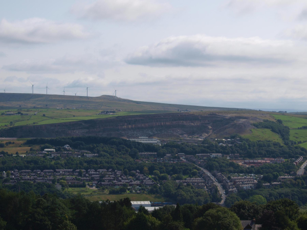 Peel Brow Estate and New Build to the left Holcombe Gardens Elan Homes  
17-Buildings and the Urban Environment-05-Street Scenes-021-Peel Brow area
Keywords: 2021