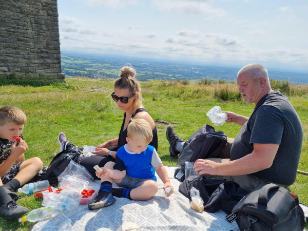 Picnic at the top of Holcombe Hill  
18-Agriculture and the Natural Environment-03-Topography and Landscapes-001-Holcombe Hill
Keywords: 2021