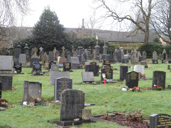 Ramsbottom Cemetery
17-Buildings and the Urban Environment-05-Street Scenes-007-Cemetery Road
Keywords: 2022