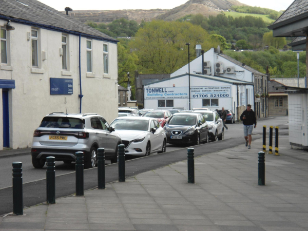 Ramsbottom Kitchen Company & Tonwell Contractors 
17-Buildings and the Urban Environment-05-Street Scenes-030-Union Street supermarket area
Keywords: 2022