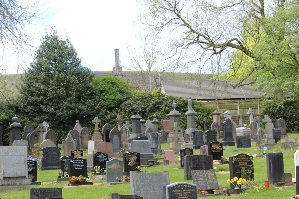 Ramsbottom Cemetery
17-Buildings and the Urban Environment-05-Street Scenes-007-Cemetery Road
Keywords: 2022