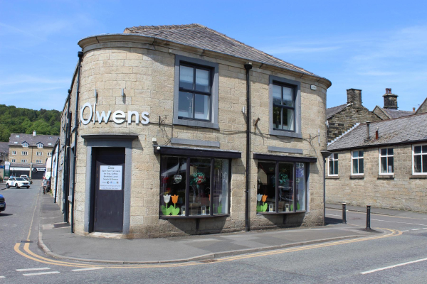 Owens Railway Street 1940's Weekend Ramsbottom - Owens Railway Street
17-Buildings and the Urban Environment-05-Street Scenes-022-Railway Street
Keywords: 2023