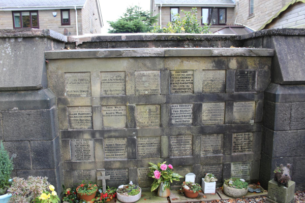 Stubbins Garden for Remembrance 
17-Buildings and the Urban Environment-05-Street Scenes-027-Stubbins Lane and Stubbins area
Keywords: 2023