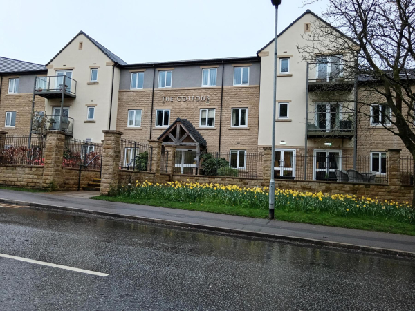 The Cotton's Complex on Factory St 
17-Buildings and the Urban Environment-05-Street Scenes-009-Crow Lane Area
Keywords: 2024