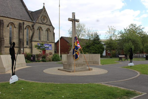 Ramsbottom Cenotaph VE Day
15-War-03-War Memorials-001-St Paul's Gardens and Remembrance Sunday
Keywords: 2025