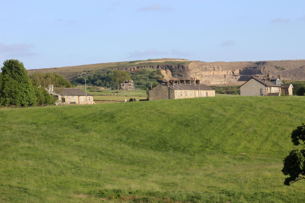 Duckworth Arms to the left and Quarry
17-Buildings and the Urban Environment-05-Street Scenes-023-Shuttleworth Area
Keywords: 2025