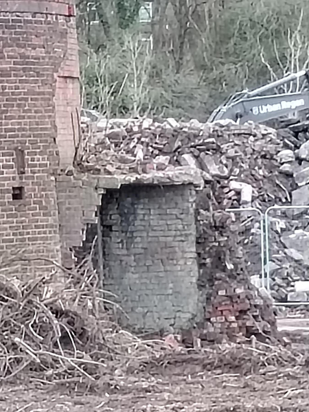 Mondi Paper Mill bottom of Chimney
02-Industry-01-Mills-027-Mondi Papermill
Keywords: 2025