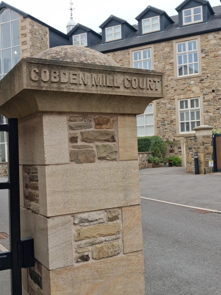 Cobden Mill Court Flats Pillar at the Entrance
17-Buildings and the Urban Environment-05-Street Scenes-026-Square Street area
Keywords: 2025