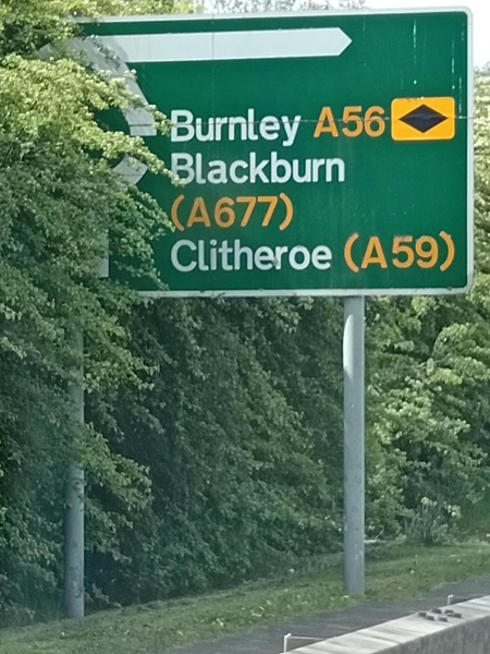 Sign at Edenfield Roundabout
17-Buildings and the Urban Environment-05-Street Scenes-011-Edenfield
Keywords: 2025