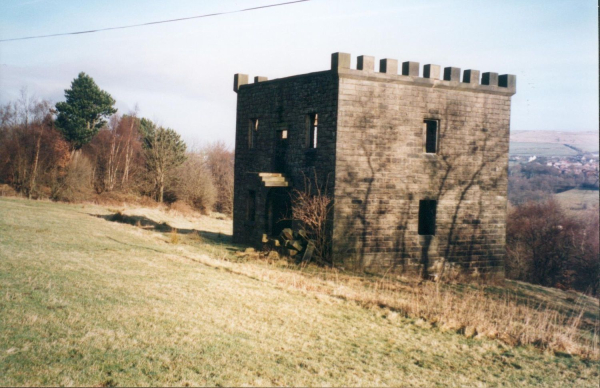 Poritt's Wet House - Stubbins
17-Buildings and the Urban Environment-05-Street Scenes-027-Stubbins Lane and Stubbins area
Keywords: 2000
