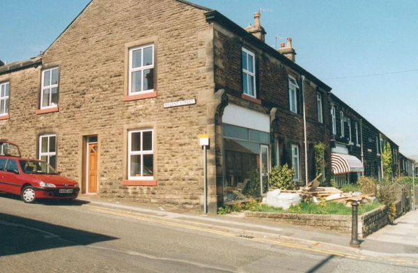 Electrical Shop converted into a house corner of Regent Street
Hazelhurst
Keywords: 2000