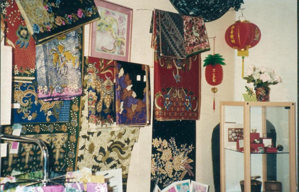 Clothes display at Station Shop 
to be catalogued
Keywords: 2000