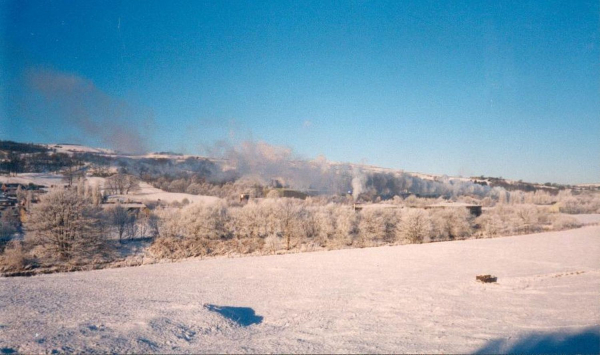 Railway Steam admidst the snow 
16-Transport-03-Trains and Railways-000-General
Keywords: 2000