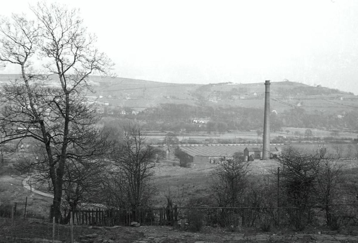 Holme Mill View of the mill taken from garden of 179, Bolton Street 
02 - Industry - 01 - Mills
Keywords: Bury-Archive