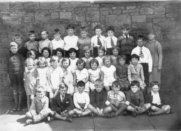 Hazelhurst School 4 Photos. 1928 -1930
05 - Education - 01 - Primary Schools
Keywords: Bury-Archive